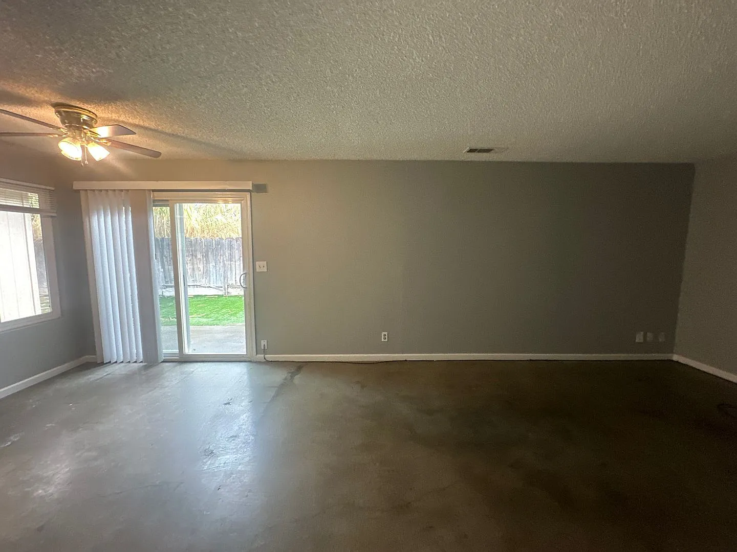 1331 - 1333 Frankfort Court, Merced — Photo 3