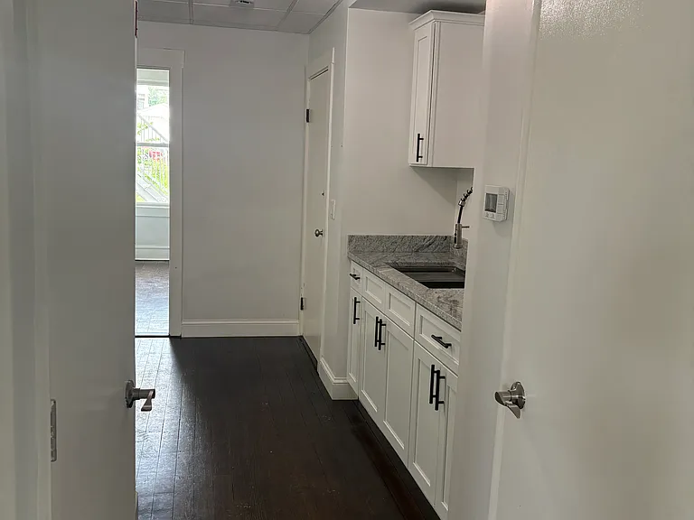 256 Whipple St #1N — Photo 4