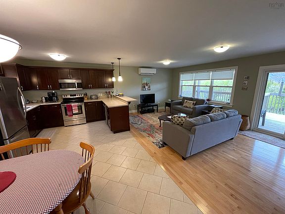 3rd image of 11599 Kempt Head Rd