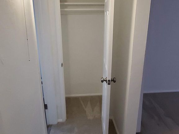 5th image of 3840 Edna Pl