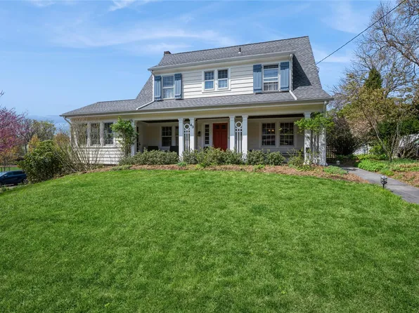 43 S Calumet Avenue, Hastings-on-Hudson, NY 10706