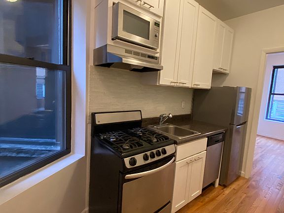 3rd image of 223 E 32nd St APT 3c