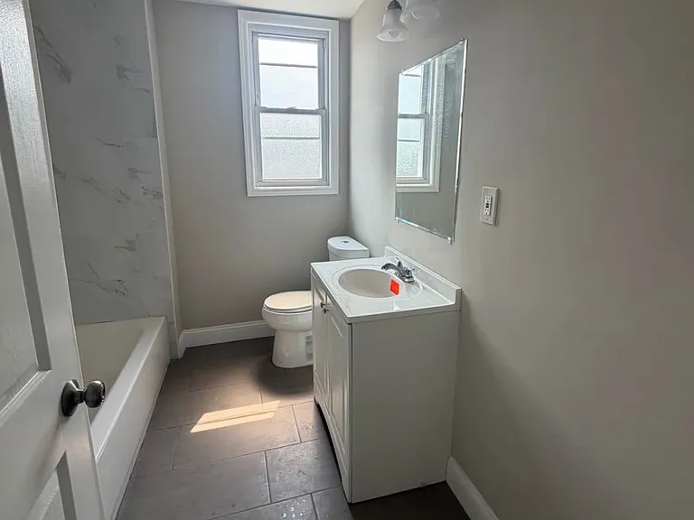 78 Huntington Ter #2 — Photo 5