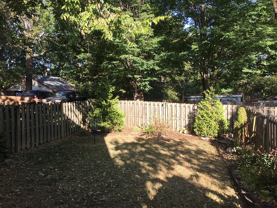 1st image of 149 Woodland Ave #1