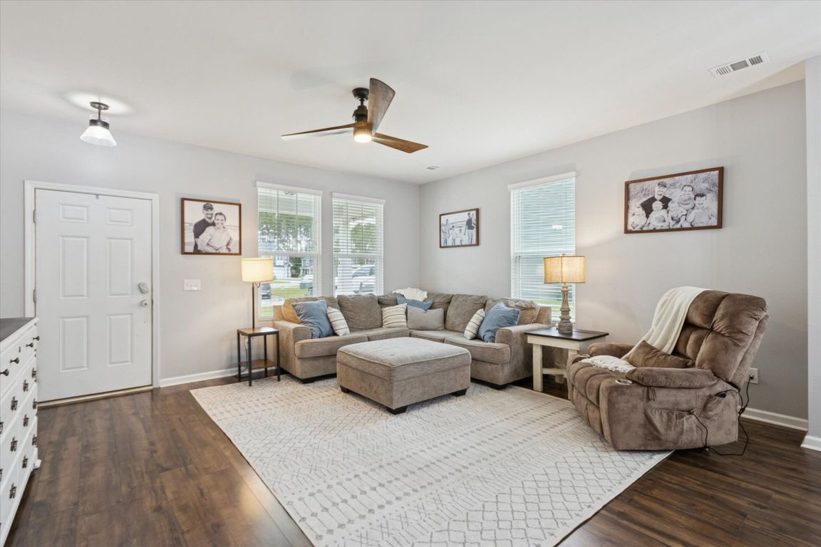 next background image