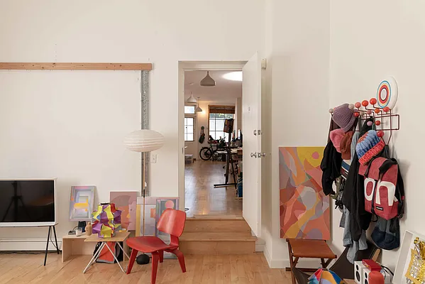 Rented by Douglas Elliman | media 23