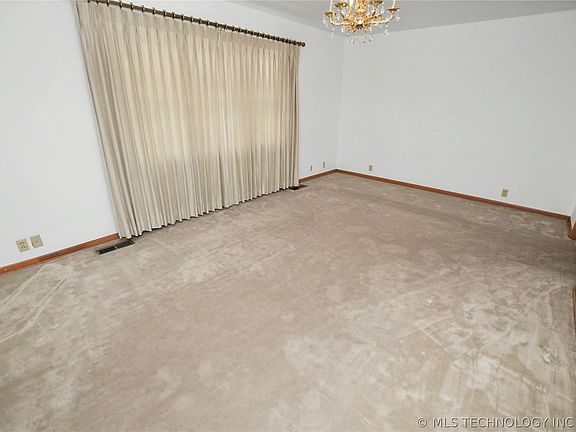 5th image of 706 N Oklahoma Ave