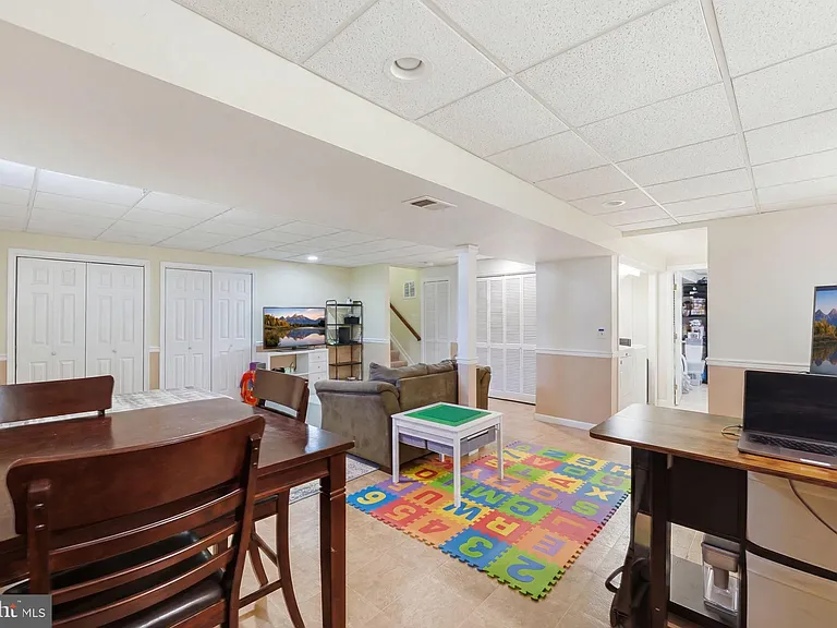 4020 Blue Slate Dr — Photo 30