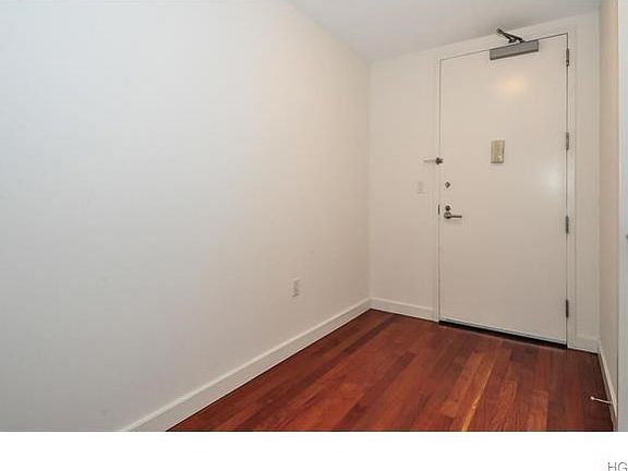 3rd image of 10 City Pl APT 17F
