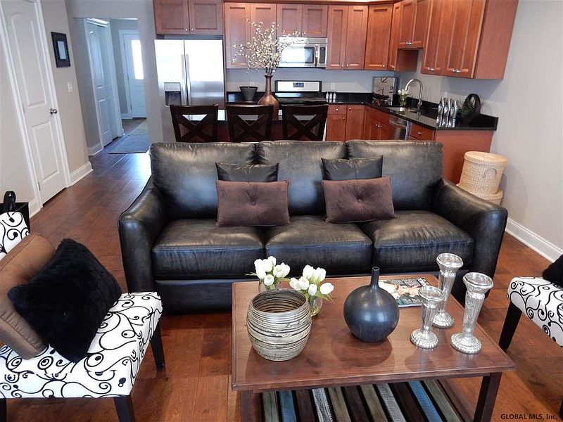 5th image of 316E BALLSTON Avenue