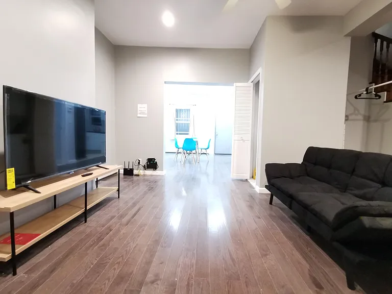 76 Storms Ave #2 — Photo 29