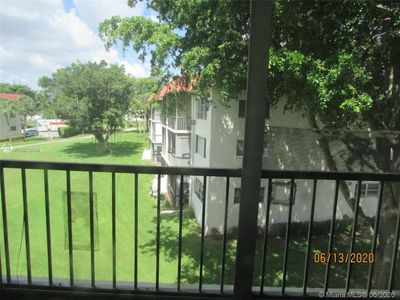 711 S Hollybrook Dr APT 302, Pembroke Pines, FL, 33025