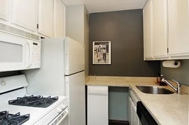 Sold by Douglas Elliman | media 16