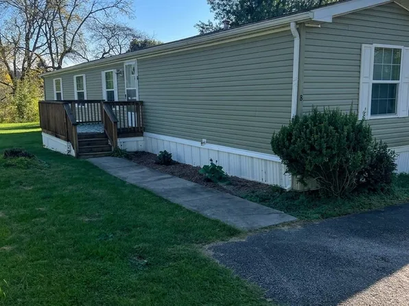 8 Kings Way, Rostraver Township, PA 15012
