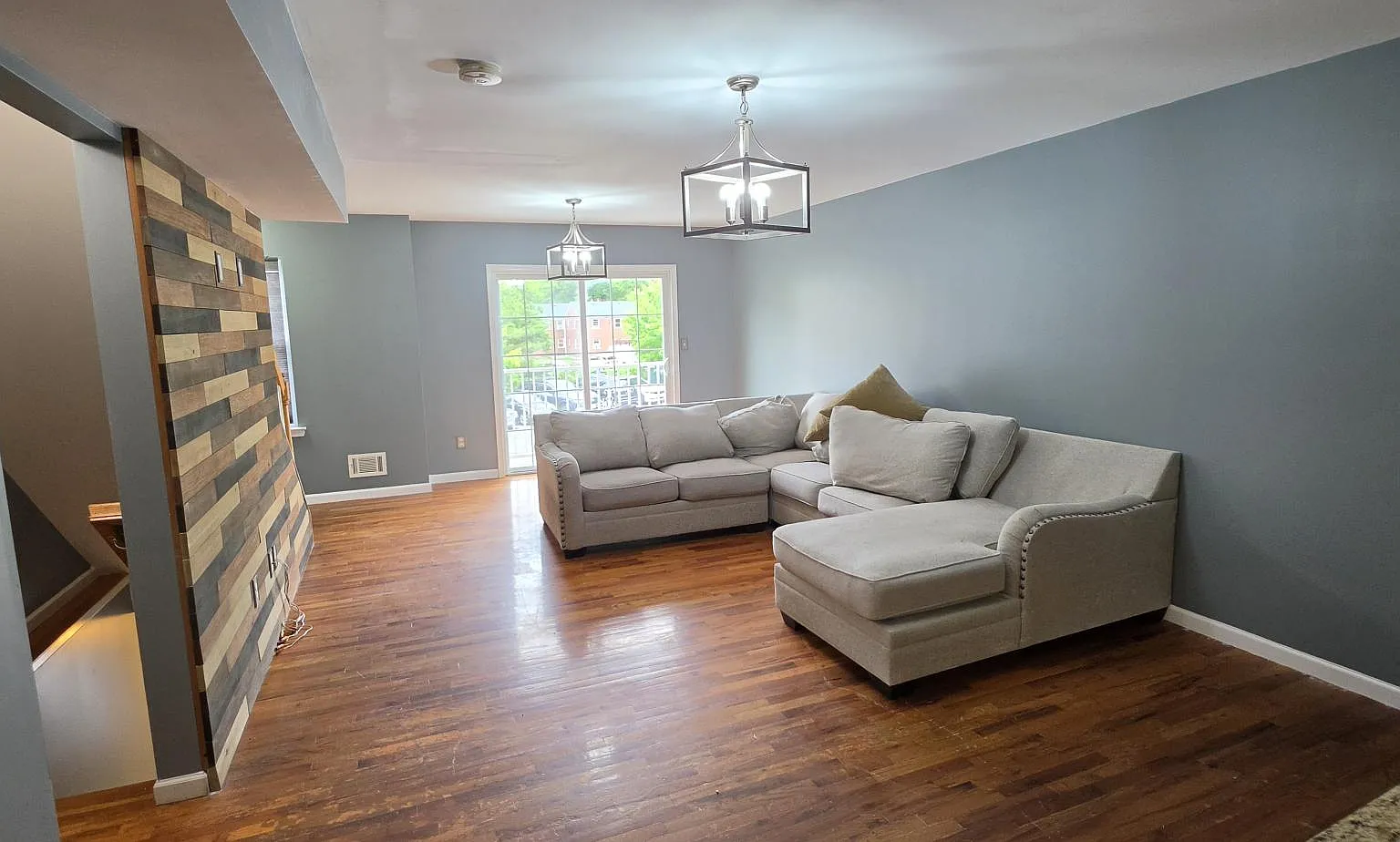3 bed, 3.5 bath, 1548 sqft, $3,900 — Photo 4
