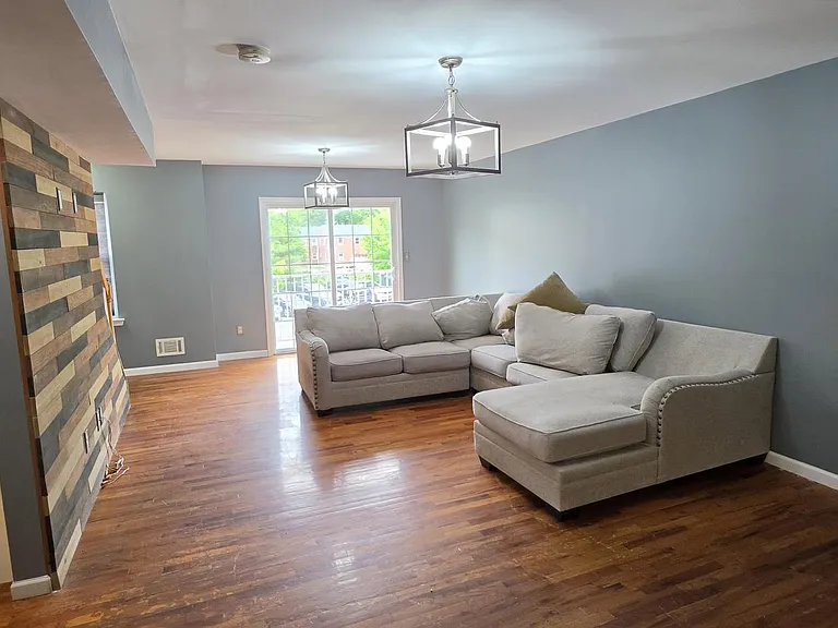 C8 Lily Ct — Photo 4