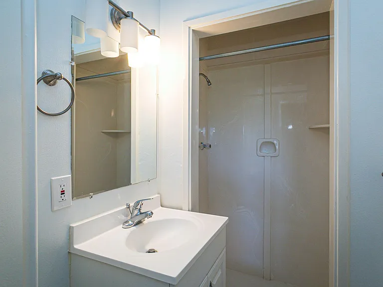 84 R St #2 — Photo 15