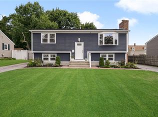 11 Beatrice Ave, Warwick, RI 02889