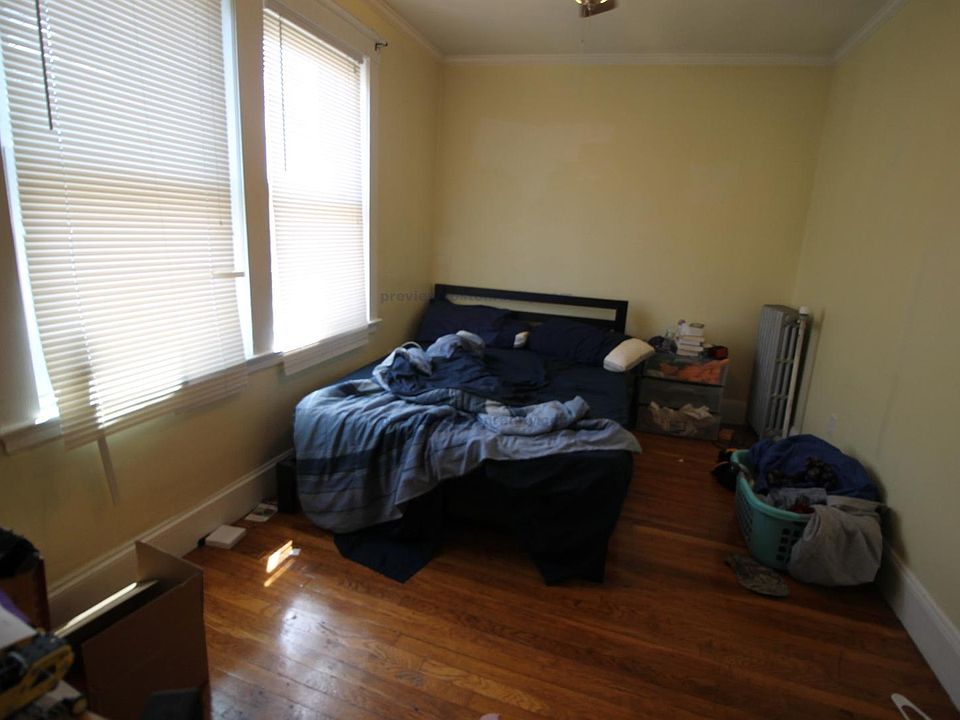 2nd image of 22 Chiswick Rd #39