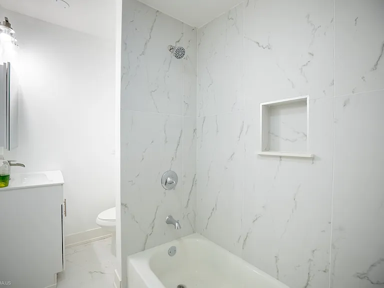 2654 N Lincoln Ave #2 — Photo 14
