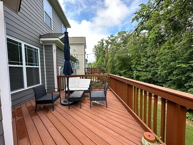 404 Hawks Creek Pkwy — Photo 30