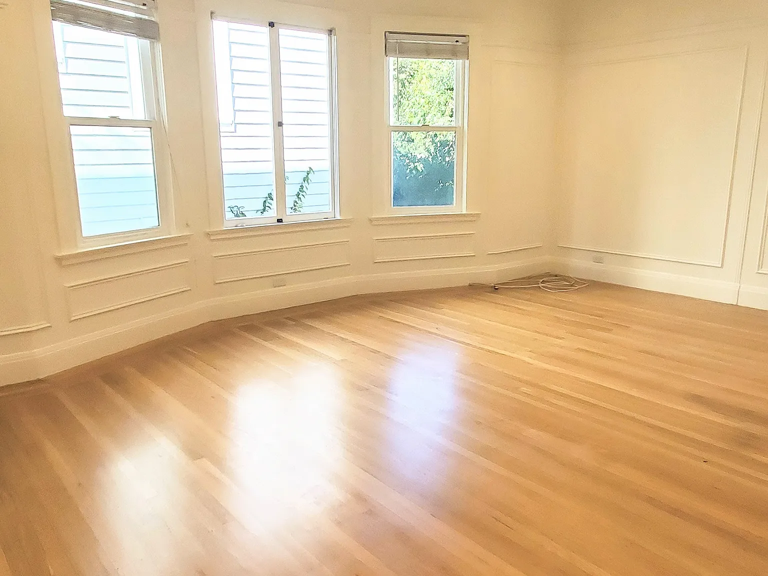 1 bed, 800 sqft, $5,490 — Photo 2