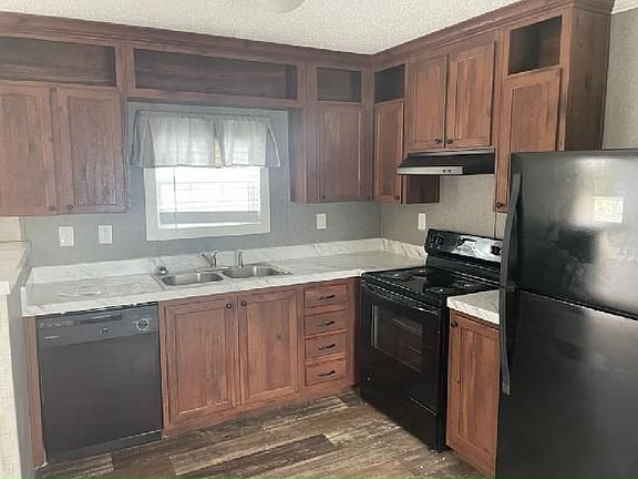 2nd image of 4125 Park St N #129
