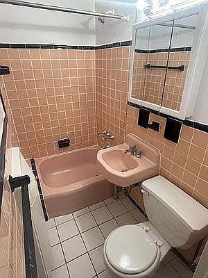 5th image of 143-02 Hoover Ave APT 205