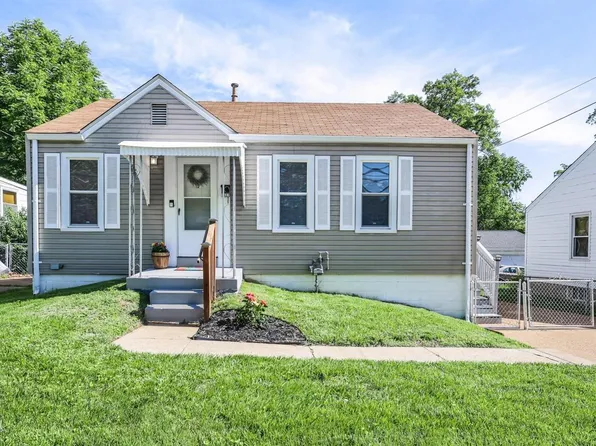 9937 Lackland Rd, Saint Louis, MO 63114