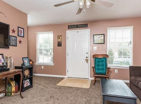 3rd image of 201 Garnet Dr