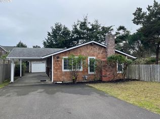 523 2nd St, Gearhart, OR 97138