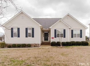 1696 Maizefield Ln, Fuquay Varina, NC 27526