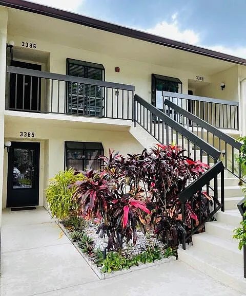 3386 Lucerne Park Dr — Photo 1