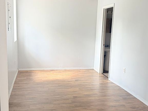 4th image of 201 N Cedar St APT 3