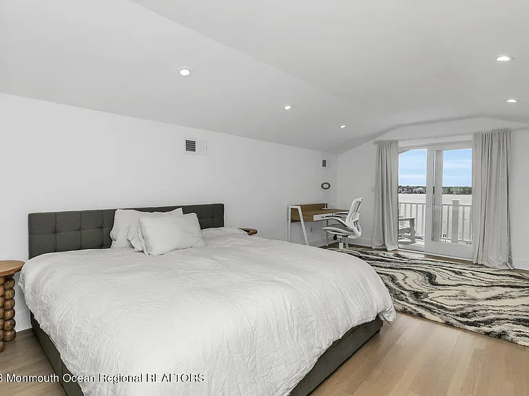 24 Park Rd — Photo 38