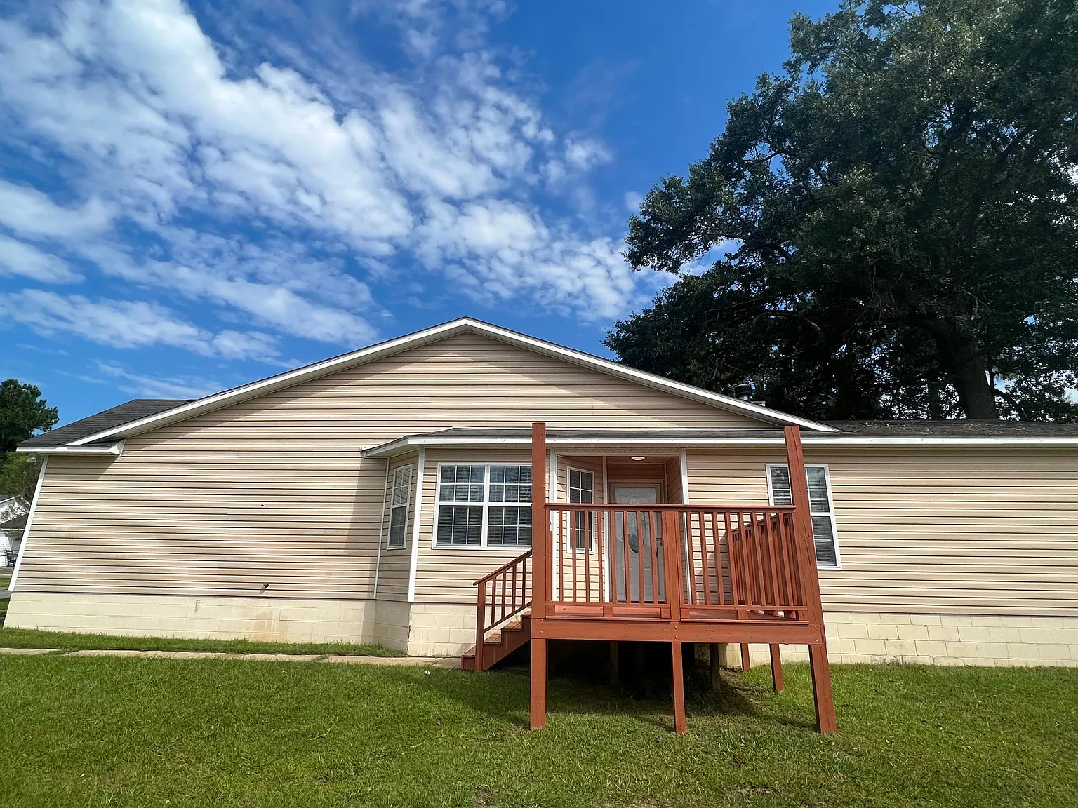 3 bed, 1387 sqft, $1,450 — Photo 3