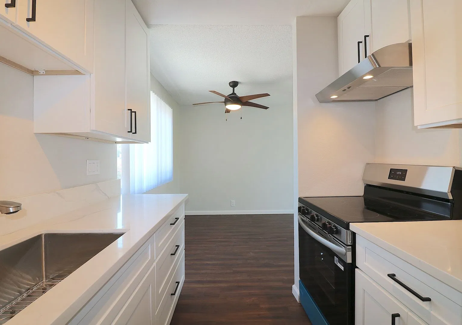 Clairemont Mesa Boulevard — Photo 4
