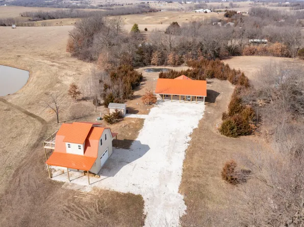 2447 County Road 1360, Cairo, MO 65239