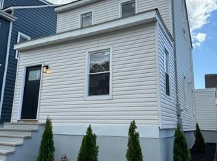 520 E 25th St, Paterson, NJ 07514