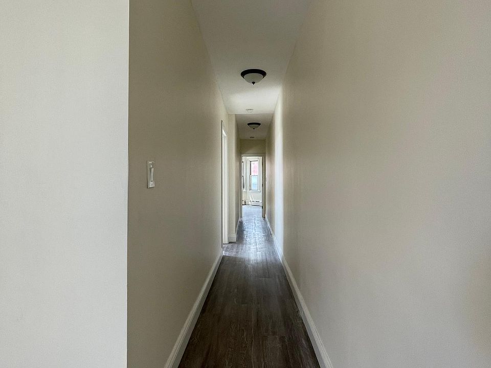 1st image of 6 Cameron Pl #W6