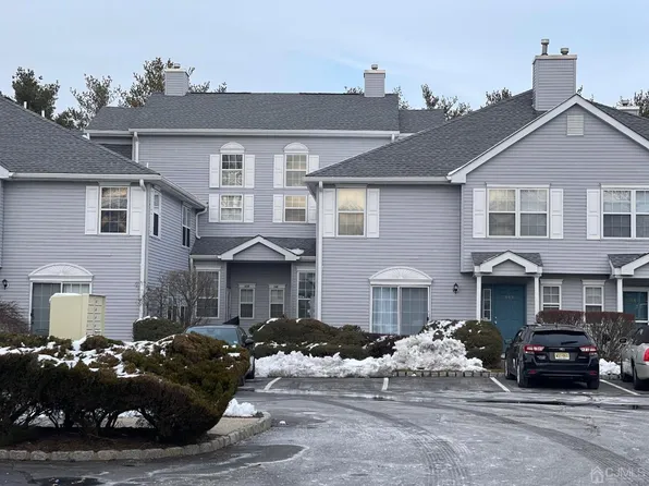 843 Mariposa Ct, Morganville, NJ 07751