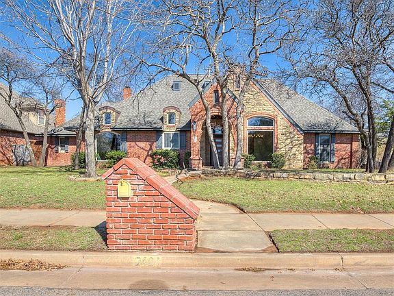 2nd image of 2401 Deborah Ln
