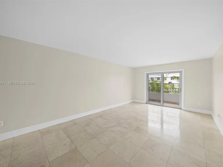 1610 Lenox Ave #316 — Photo 18