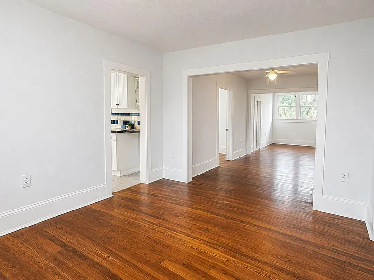 128 Orange Ave — Photo 4