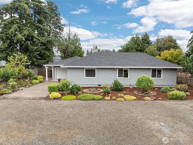 3rd image of 6615 S Huson Street