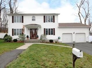 163 Monroe St, Chicopee, MA 01020