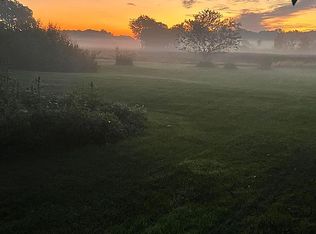 305 Elliott Rd, Fowlerville, MI 48836