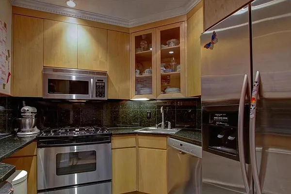 Rented by Corcoran | media 63