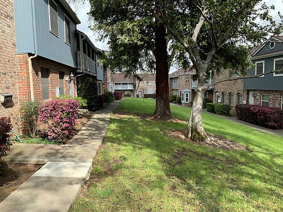 4th image of 4018 Knoll Top Ct