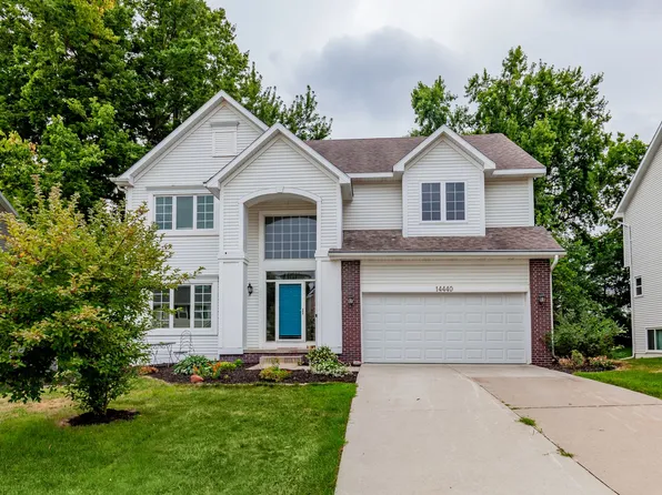 14440 Briarwood Ln, Urbandale, IA 50323